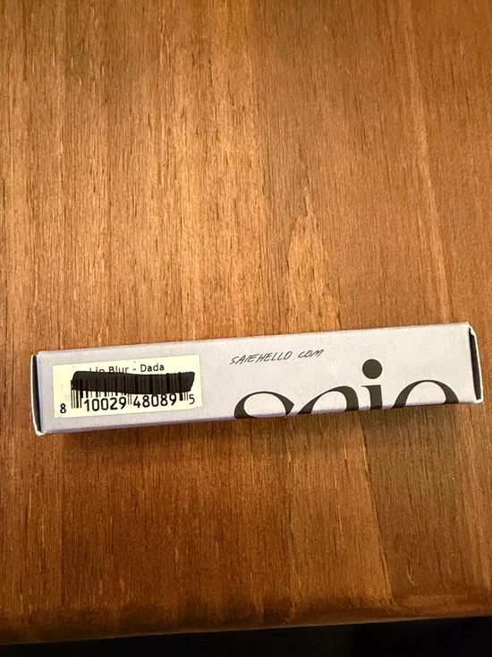 Saie Lip Blur Matte-Blurring Lipstick - Dada color - Picture 6 of 7